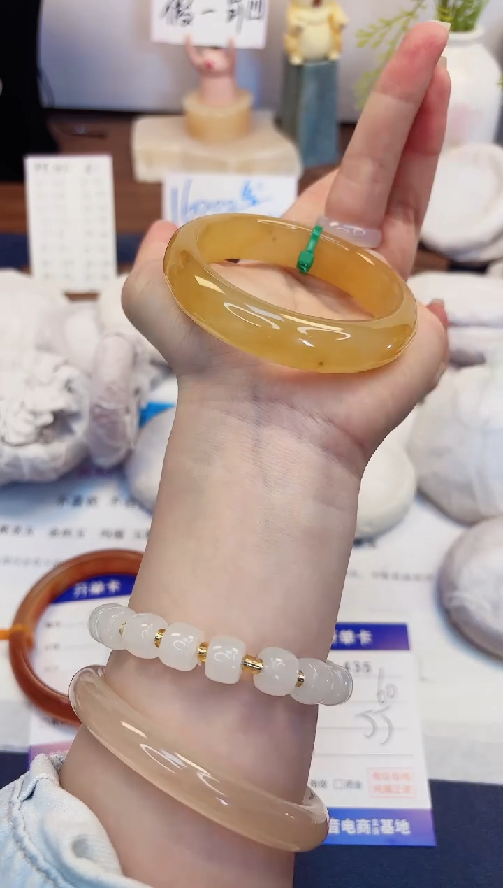 【闪购商品】石英质玉手镯未镶嵌435-财气镯-圈口55