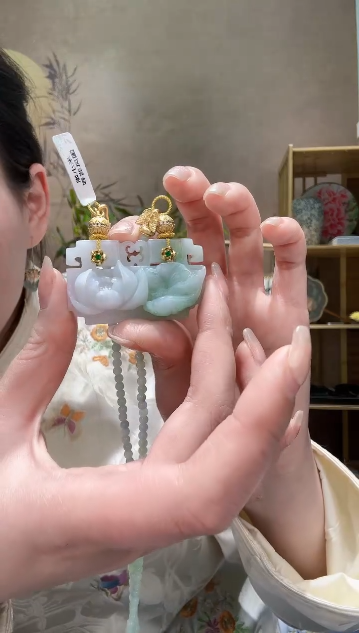 【闪购商品】翡翠颈饰未镶嵌吊坠