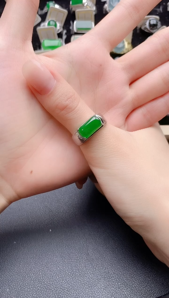 【闪购商品】翡翠戒指银S925镶嵌121122