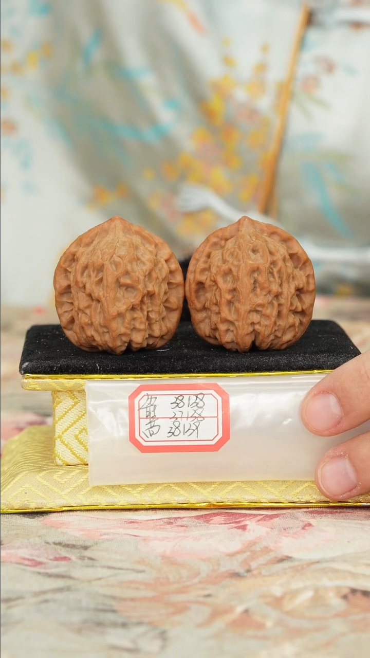 【闪购商品】文玩核桃把件非嫁接北京