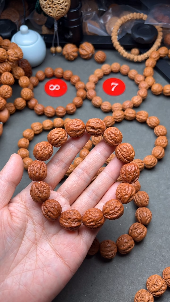 手串文玩核桃做***人八棱