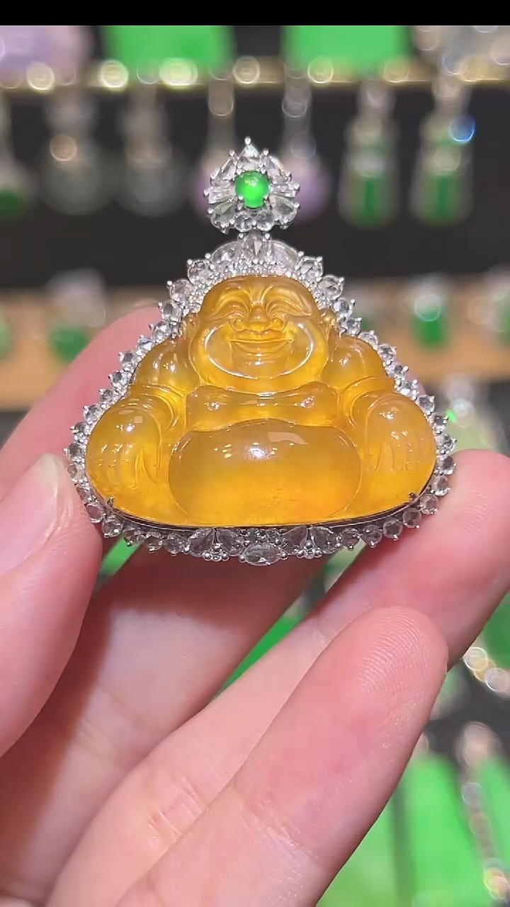 18K金镶嵌挂件翡翠吊坠