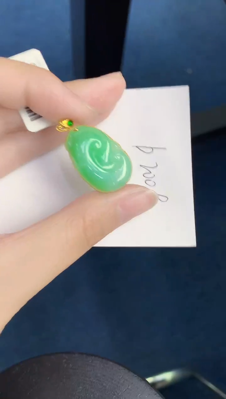 翡翠18K金镶嵌颈饰天然翡翠緬甸A貨