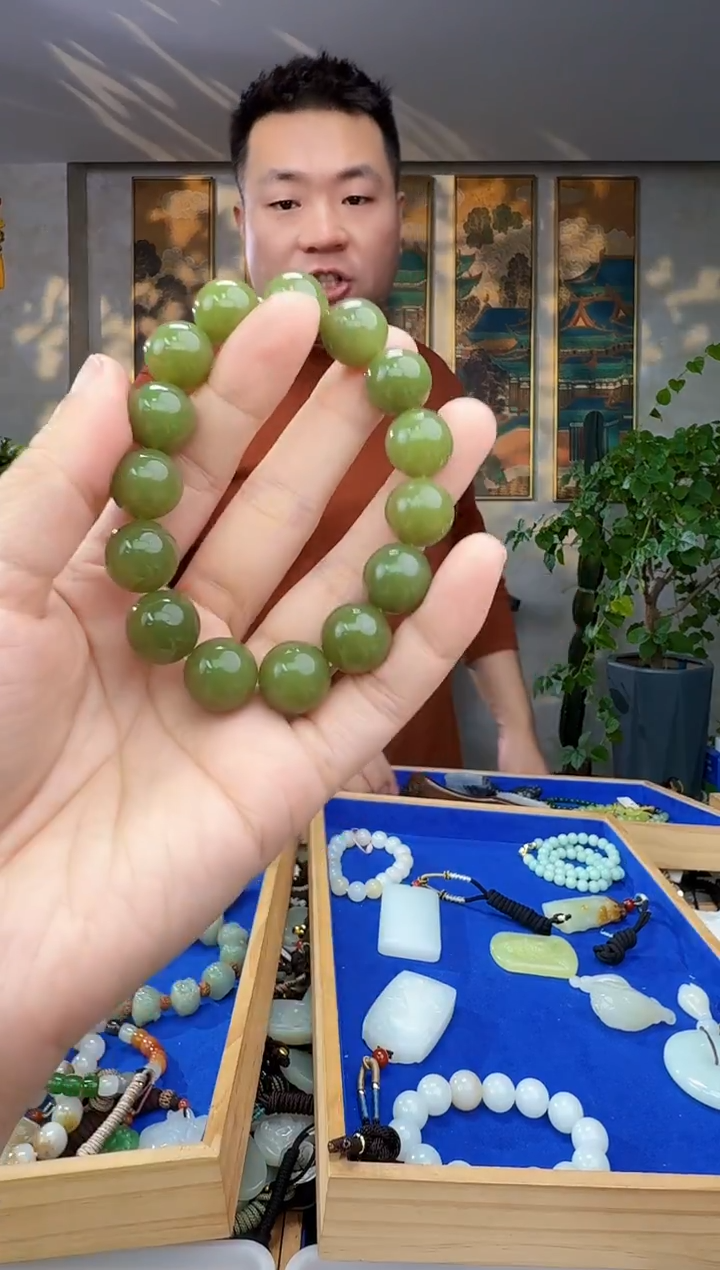 未镶嵌和田玉挂件拍一发一
