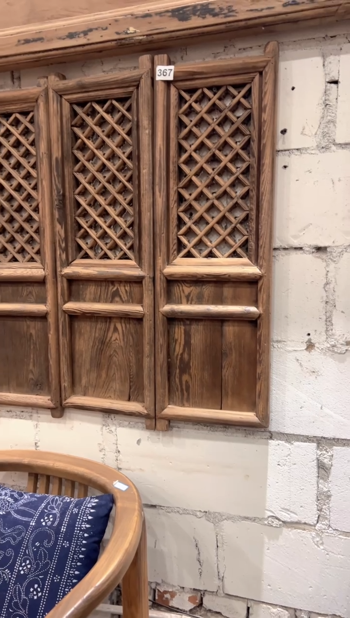 木（非红木类）一对窗户