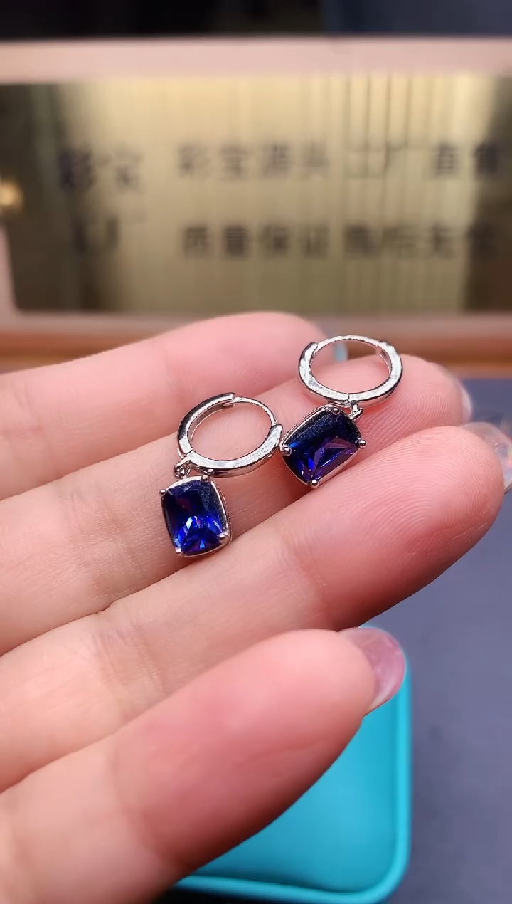 【闪购商品】坦桑石耳饰银S925镶嵌........