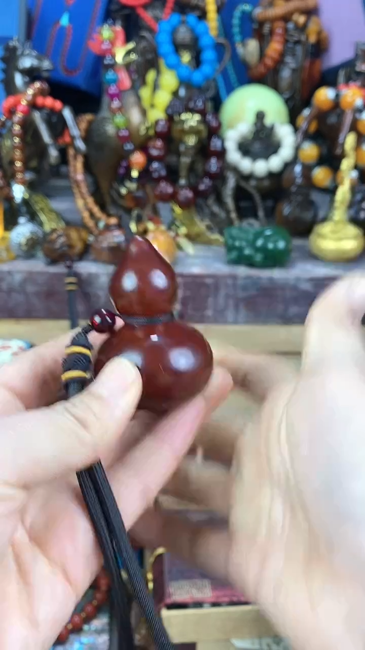 【闪购商品】蜜蜡颈饰未镶嵌猪妹精品专属链接