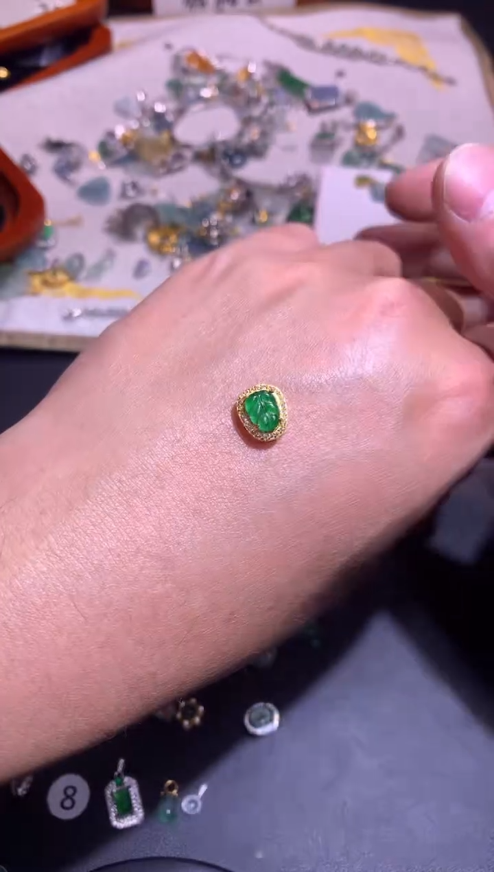 【闪购商品】翡翠吊坠(不含链)银S925镶嵌1