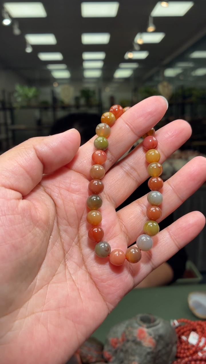 未镶嵌手串玛瑙/玉髓夏****尔单圈手串一条约8mm多样性发货