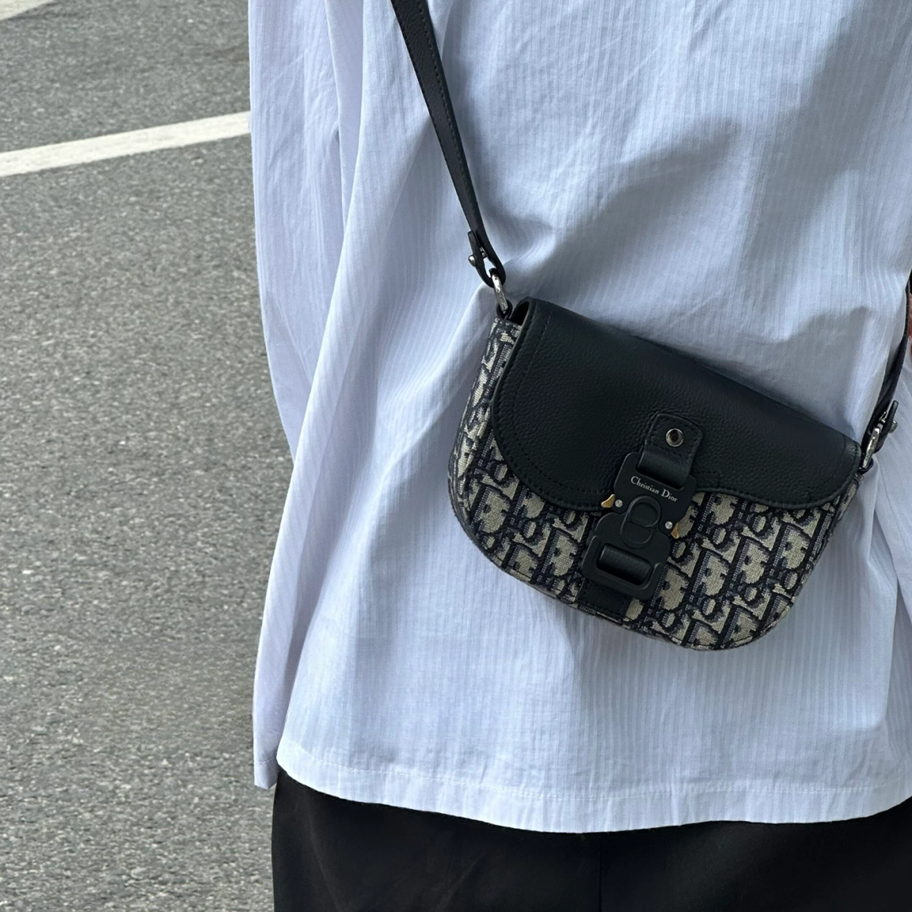 99新 DIOR/迪奥 马鞍信使邮差包/99新/优选