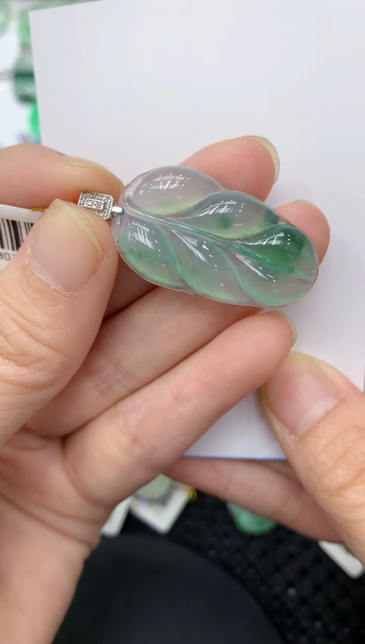 【闪购商品】翡翠颈饰18K金镶嵌11111111