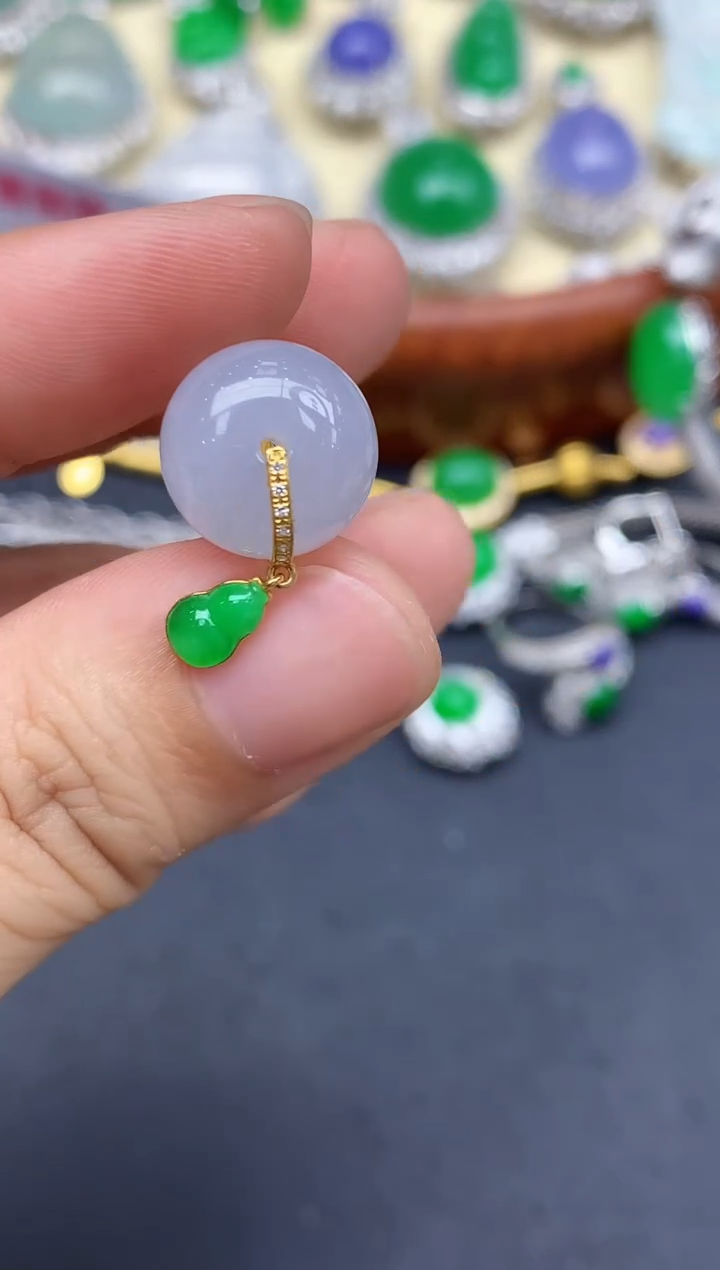 颈饰18K金镶嵌翡翠407-中国好珍宝