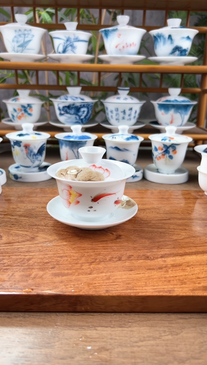 【闪购商品】全品红鱼荷花h130ml三才盖碗