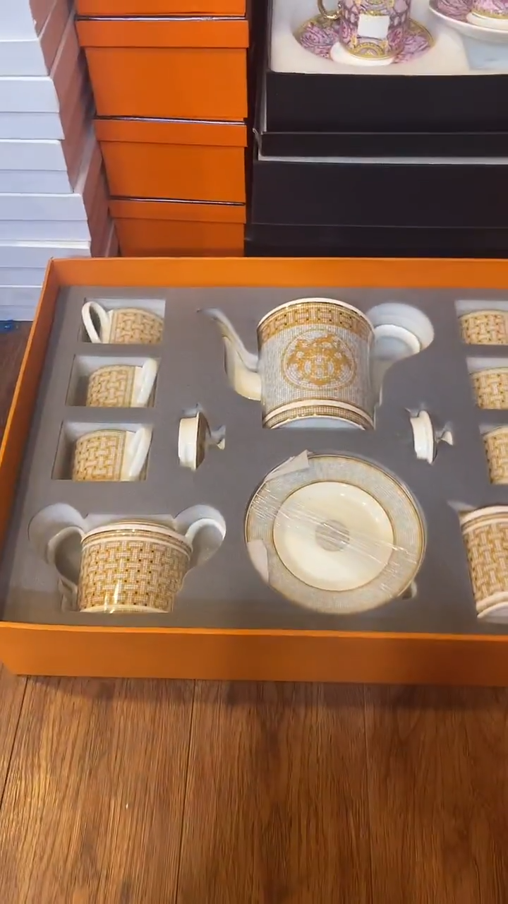 杯鸿辉家品牌瓷器，京东包邮！