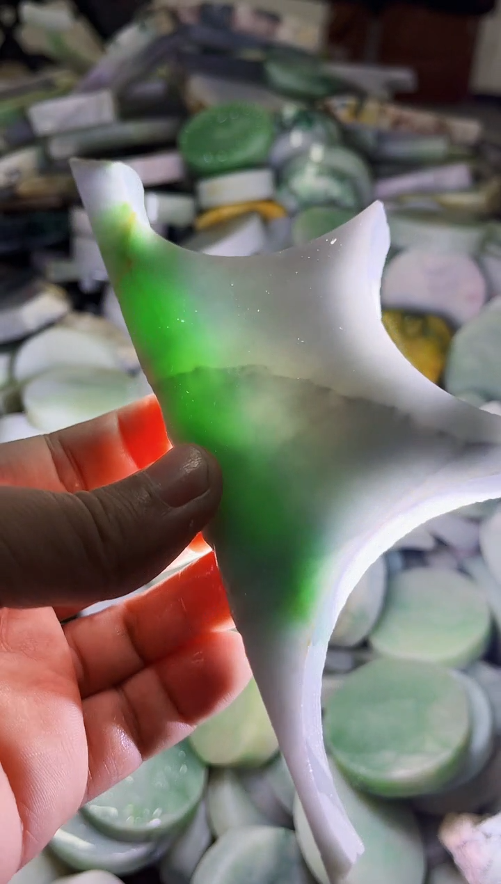 【闪购商品】翡翠挂件未镶嵌A货康壹77