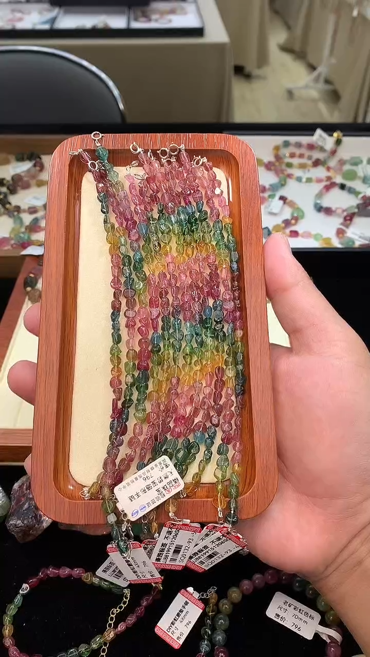 未镶嵌手链碧玺独家设计款 多样性发其一