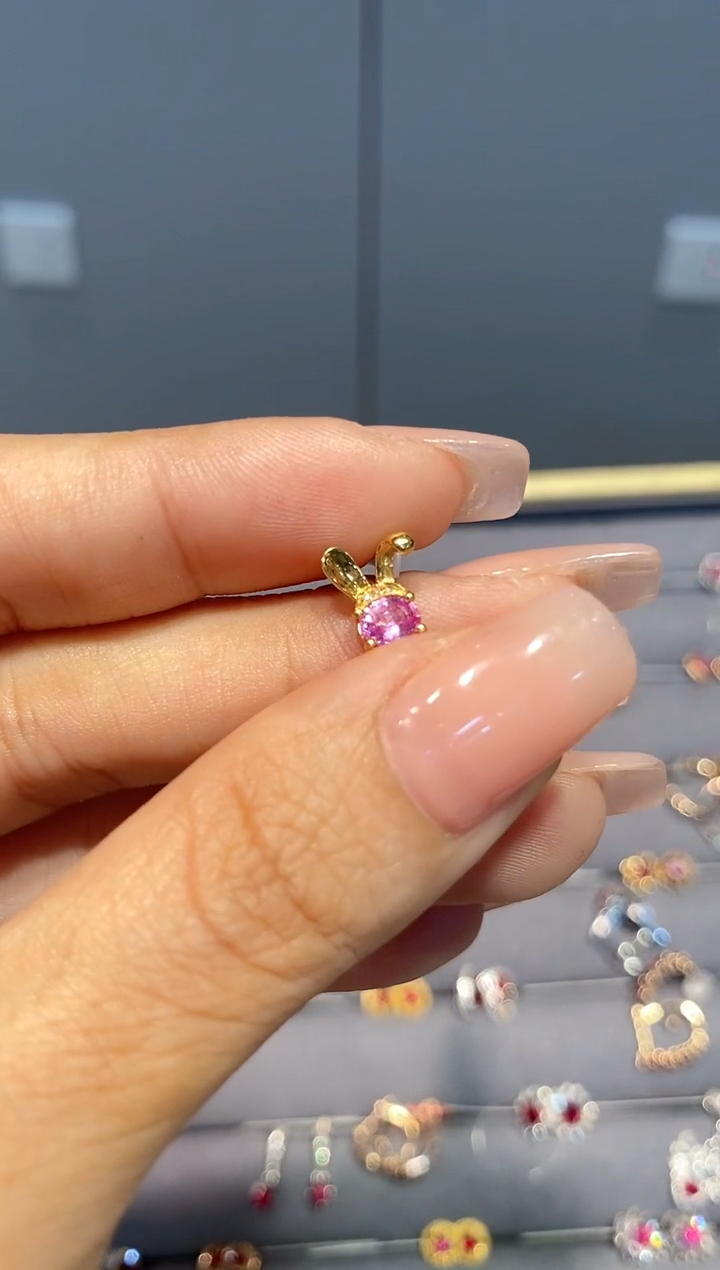 彩色蓝宝石颈饰18K金镶嵌吊坠