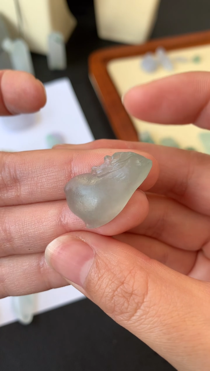 【闪购商品】定制翡翠未镶嵌翡翠