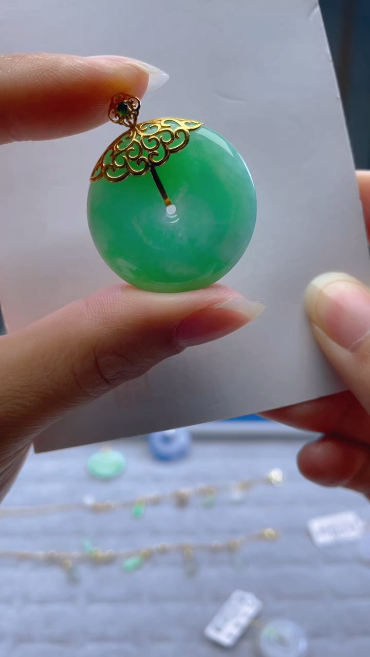 【闪购商品】翡翠颈饰18K金镶嵌天然A货翡翠