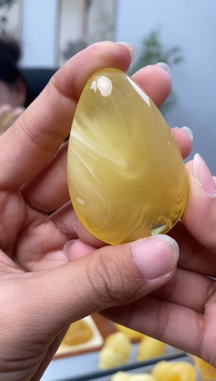 【闪购商品】琥珀裸石未镶嵌天然琥珀蜜蜡水滴