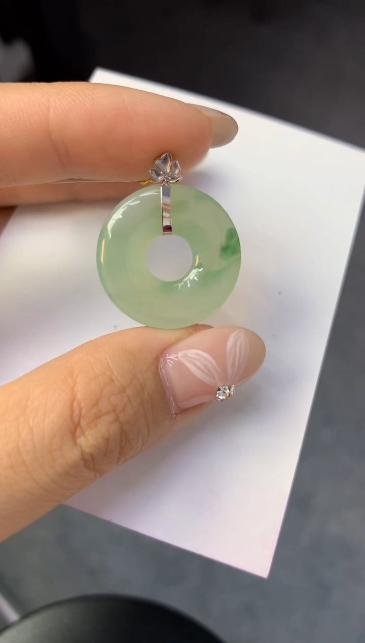 颈饰18K金镶嵌翡翠天然缅甸a货翡翠百元以上9元证书费自理