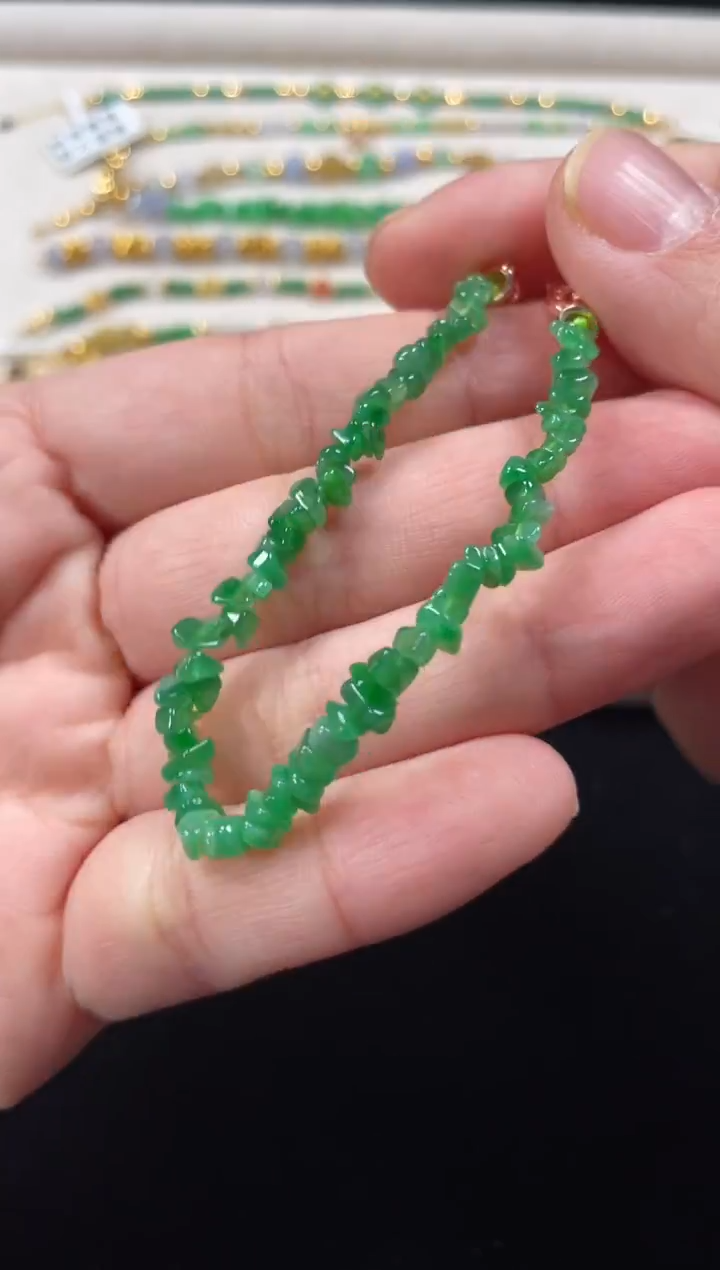 18K金镶嵌手链翡翠一条   P487