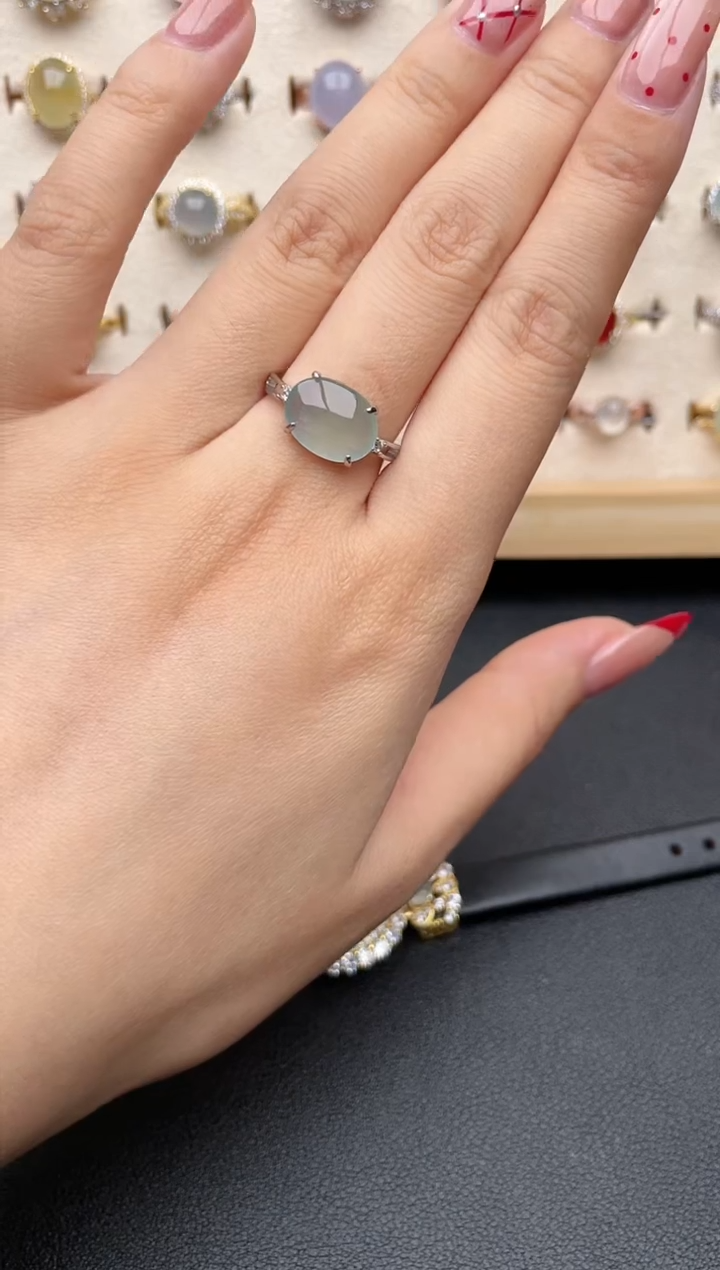 【闪购商品】翡翠戒指银S925镶嵌一物一证一礼盒