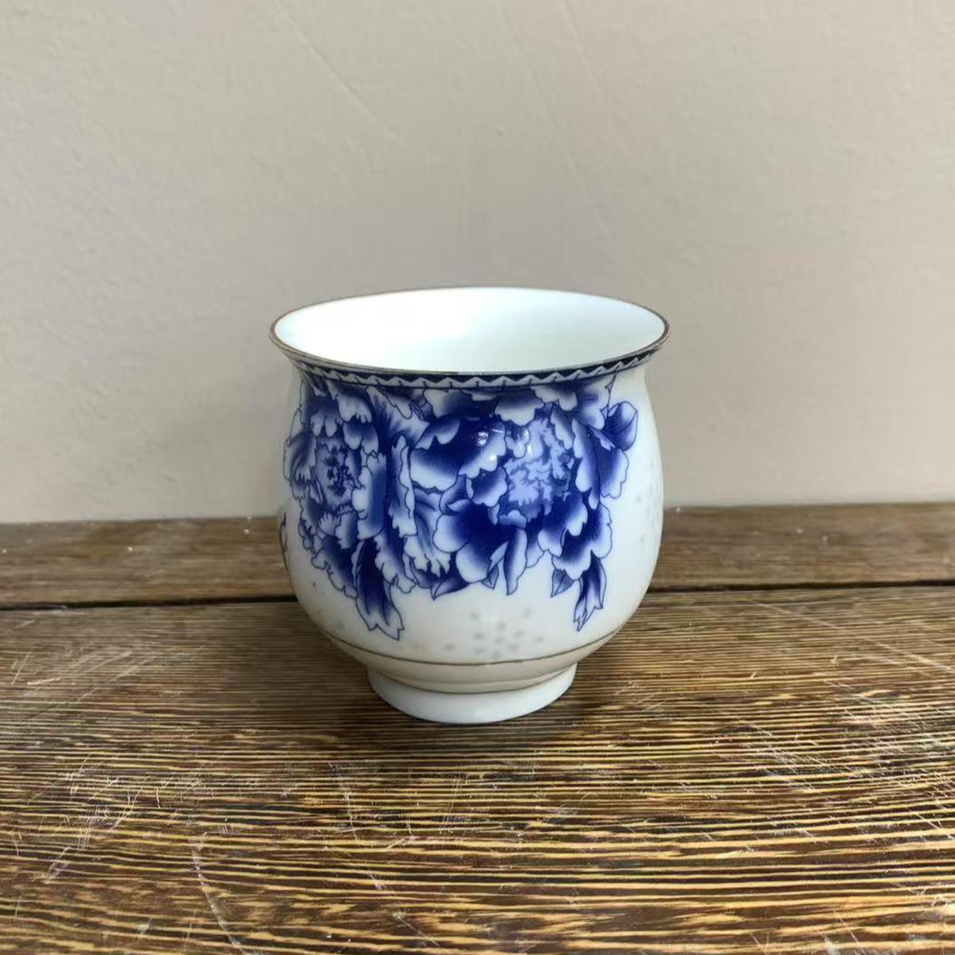 景德镇陶瓷/青花牡丹杯一对