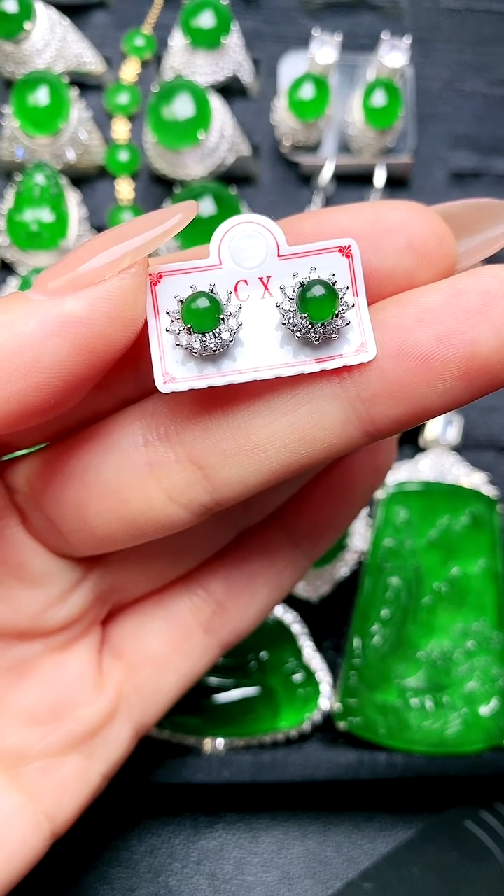 【闪购商品】翡翠耳钉未镶嵌耳钉