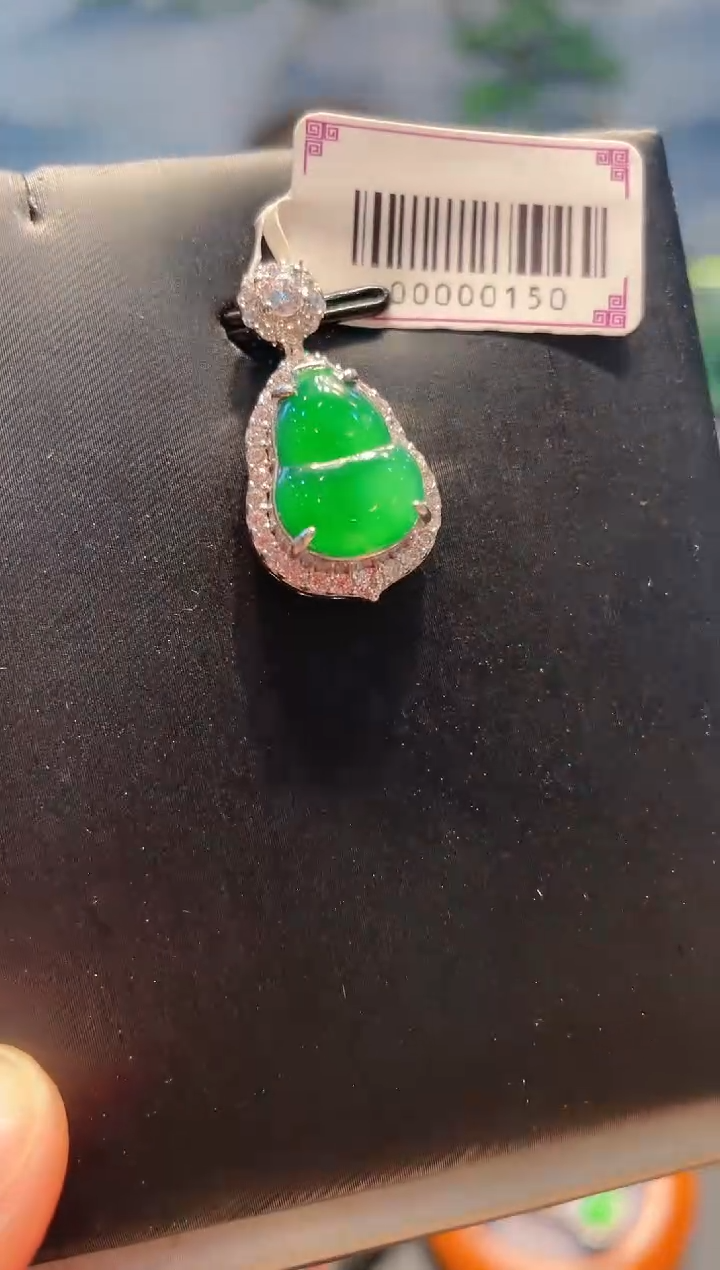 【闪购商品】翡翠吊坠(不含链)未镶嵌A7天然A货翡翠