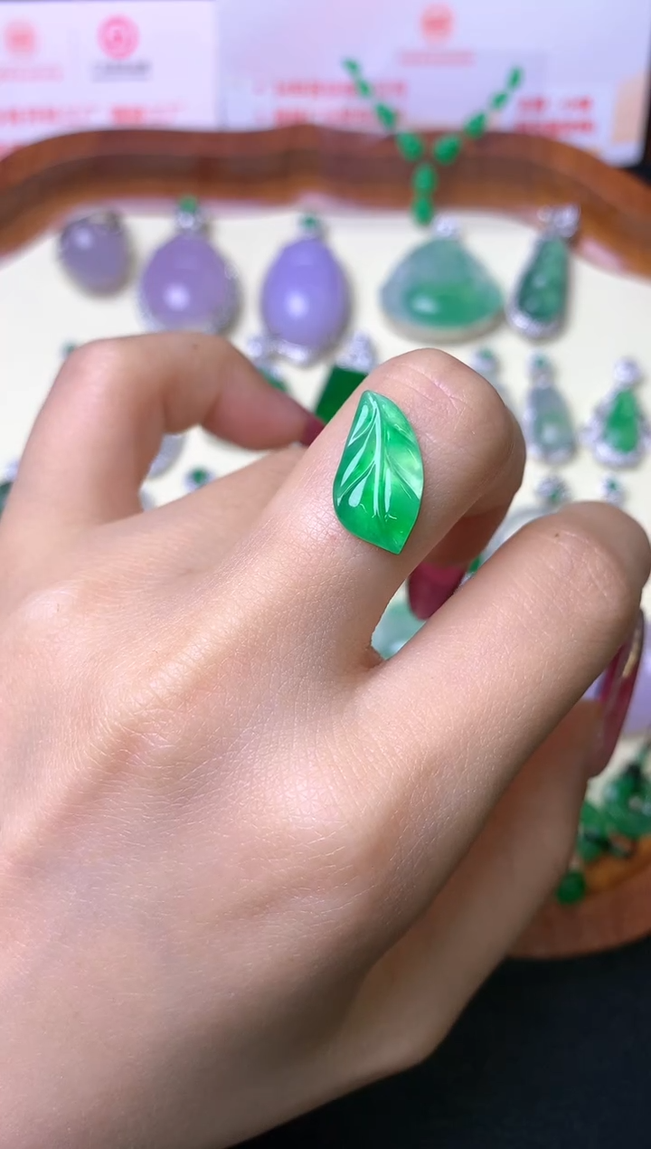 【闪购商品】定制翡翠未镶嵌裸石（镶嵌定制）