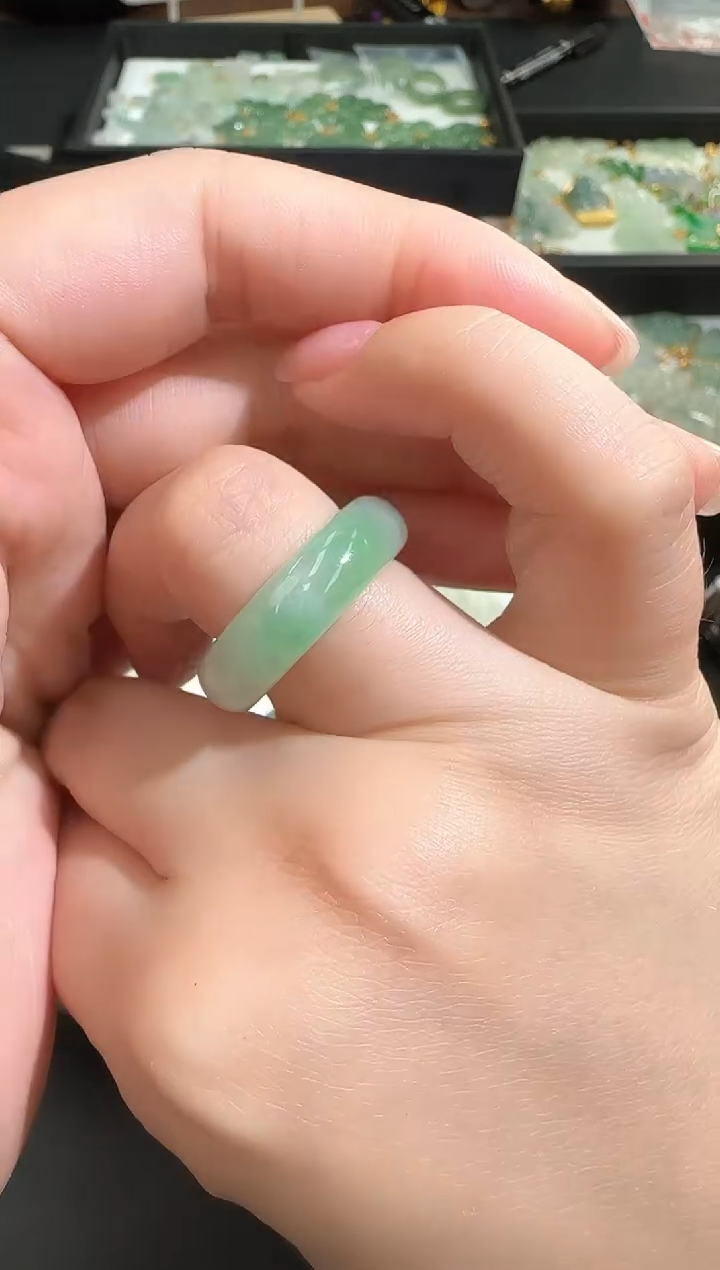 【闪购商品】翡翠戒指未镶嵌2502024196
