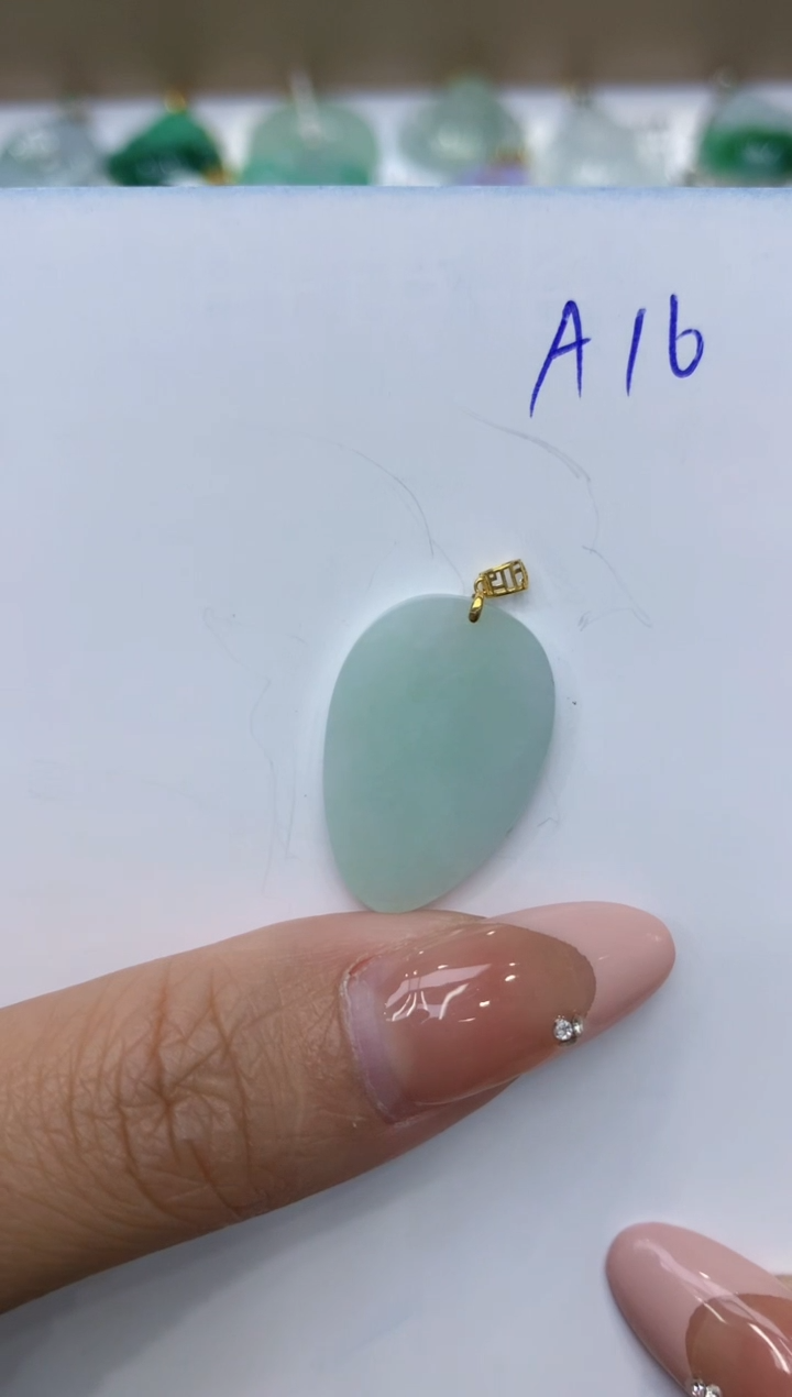 【闪购商品】翡翠颈饰18K金镶嵌111111111