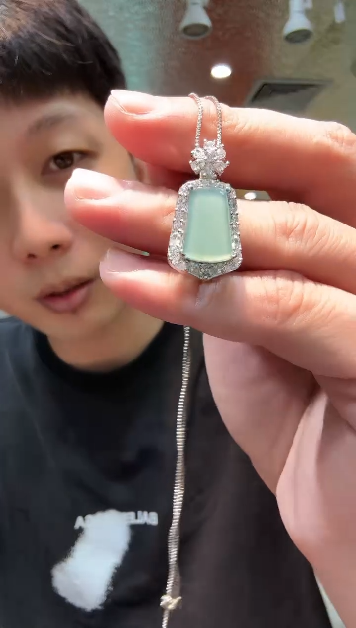 吊坠(不含链)未镶嵌翡翠多样性发货发其一