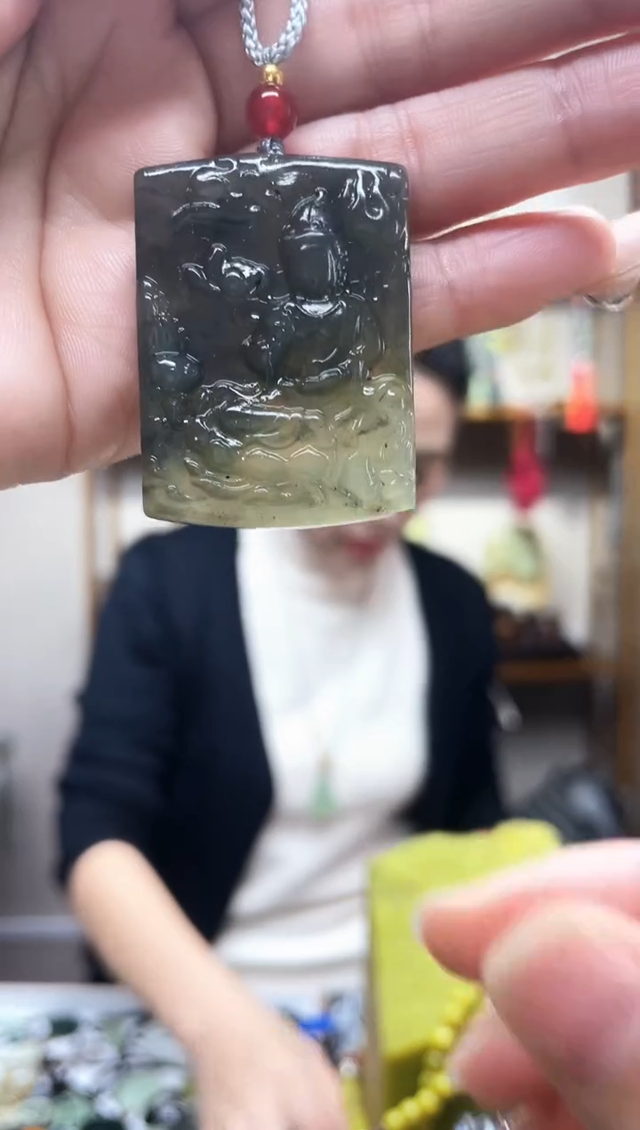未镶嵌岫玉吊坠·