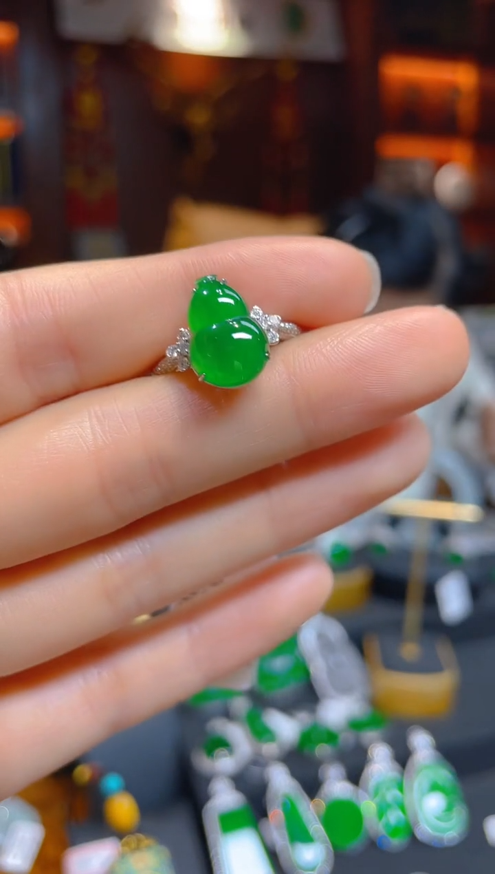 【闪购商品】翡翠戒指18K金镶嵌117278-天然A货翡翠