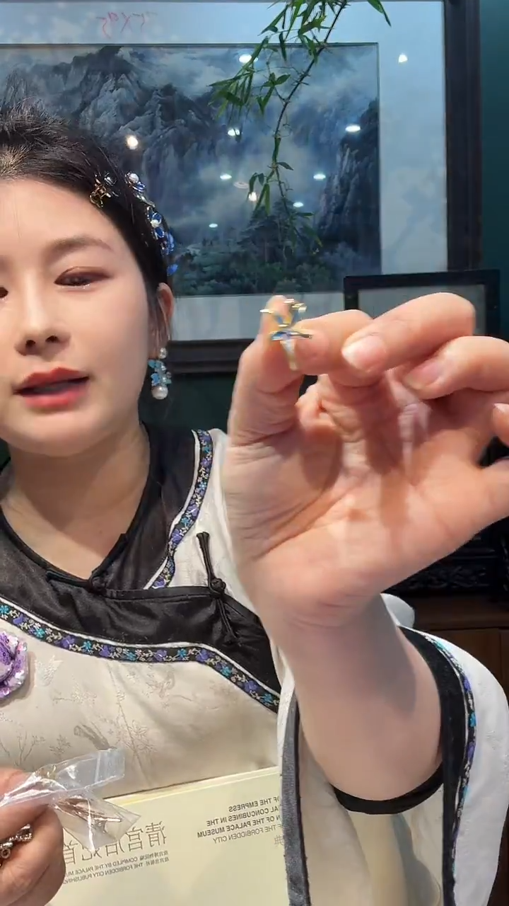 无铜合金非遗点翠饰品