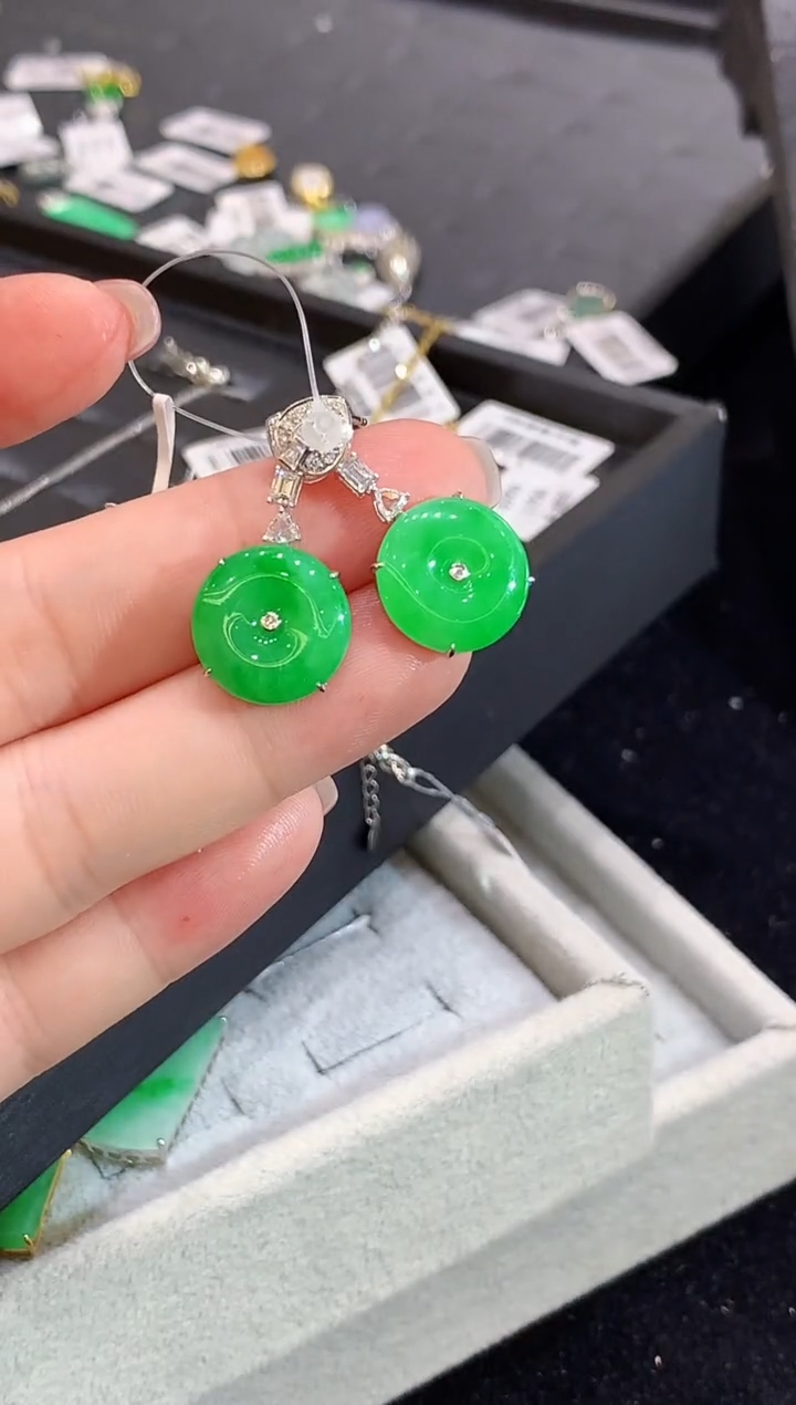 翡翠18K金镶嵌耳饰AB