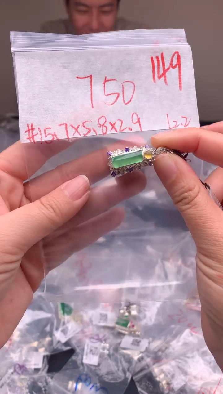 【闪购商品】定制翡翠未镶嵌毛货需精细抛光拍一发一