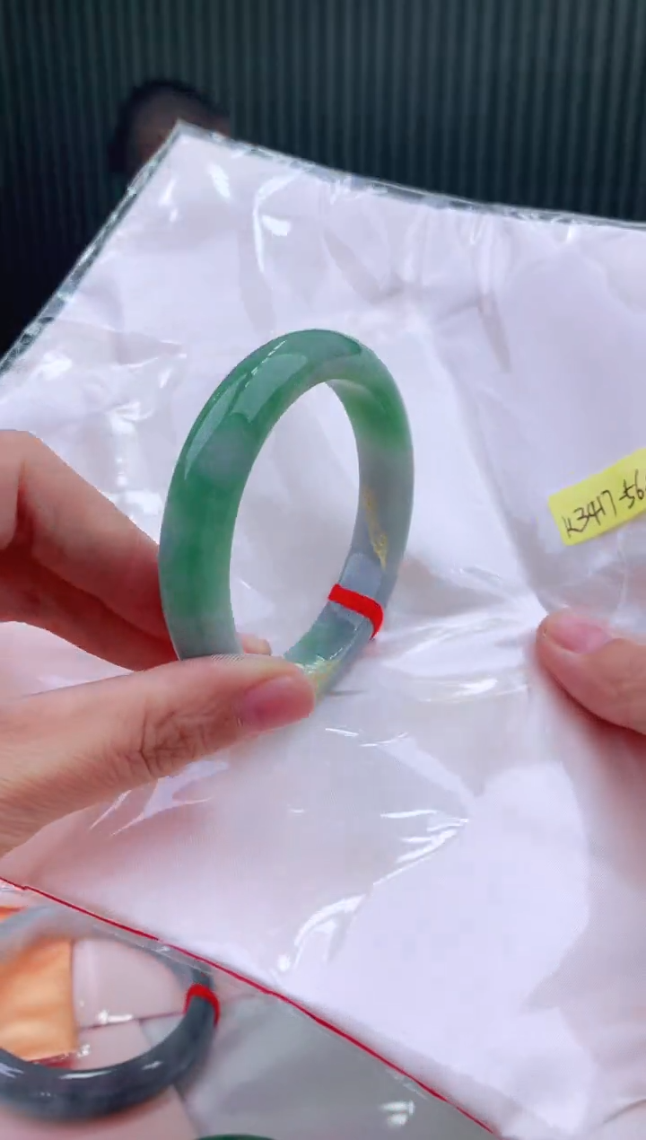 未镶嵌手镯翡翠54+