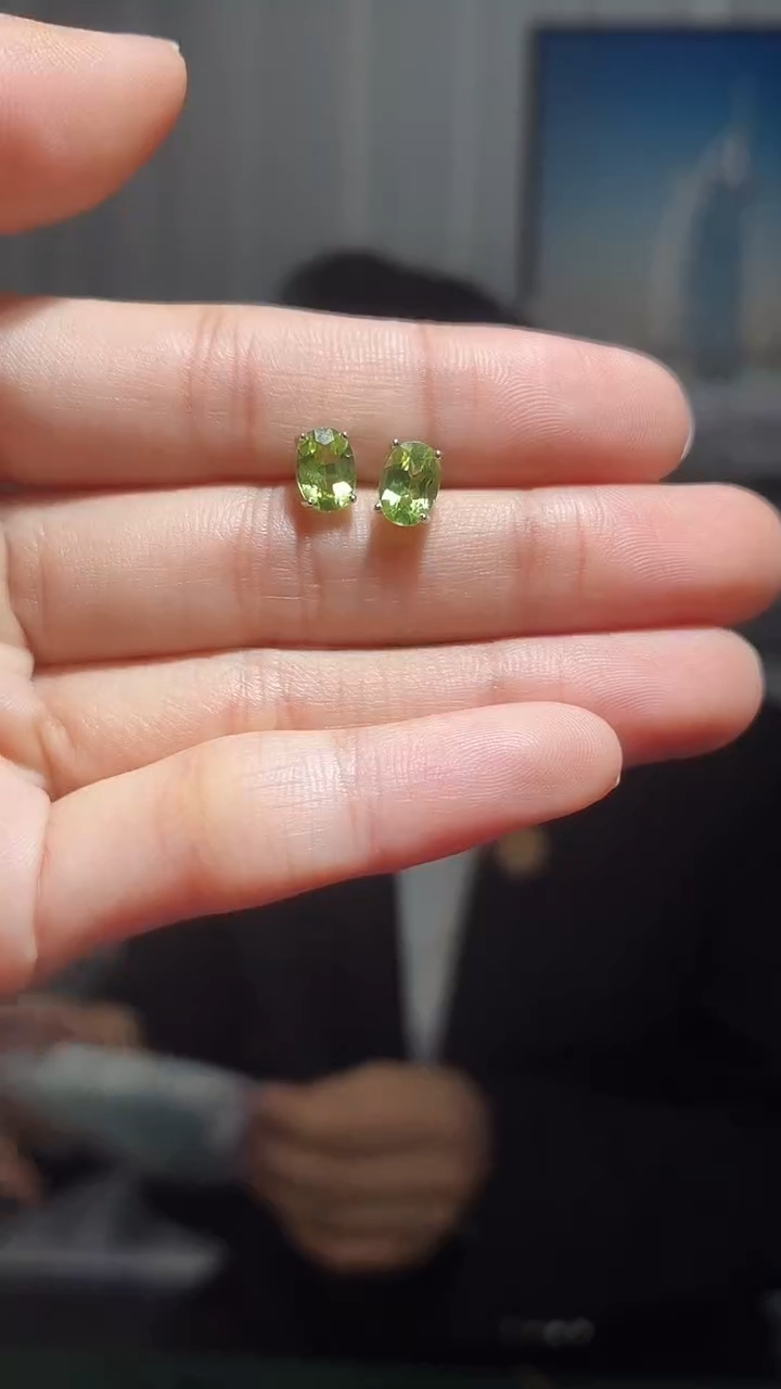 银S925镶嵌耳饰橄榄石（扎德严选）