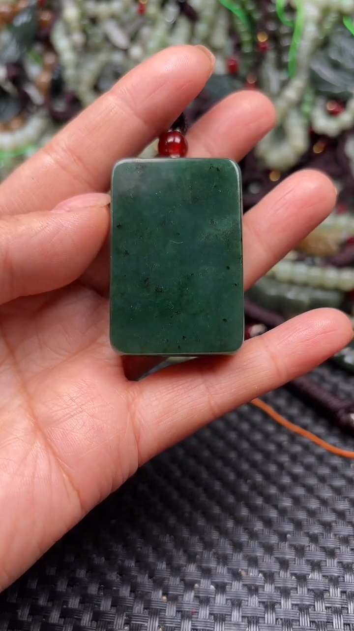 【闪购商品】和田玉颈饰未镶嵌.