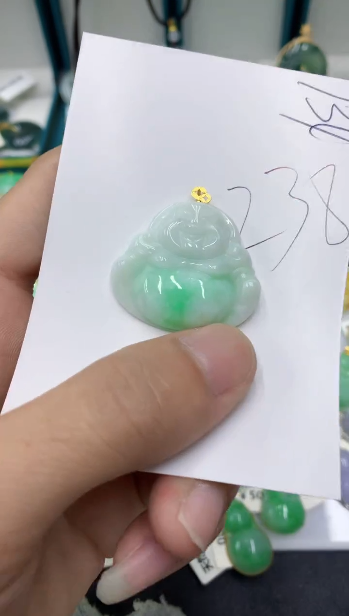 【闪购商品】翡翠颈饰18K金镶嵌翡翠