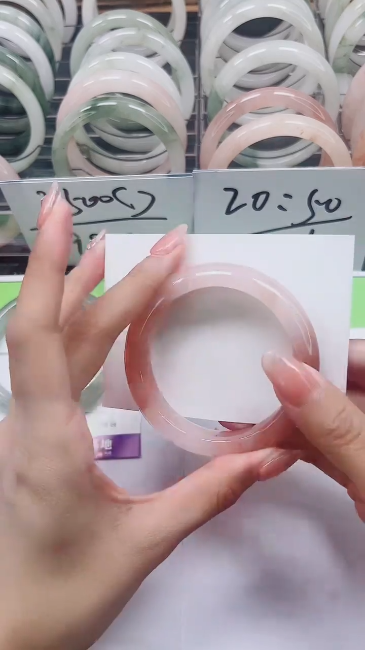 【闪购商品】石英质玉手镯未镶嵌A168-54/55