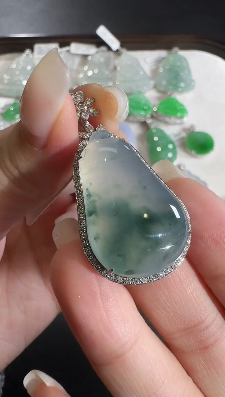 吊坠(不含链)18K金镶嵌翡翠【源头工厂】钻石镶嵌