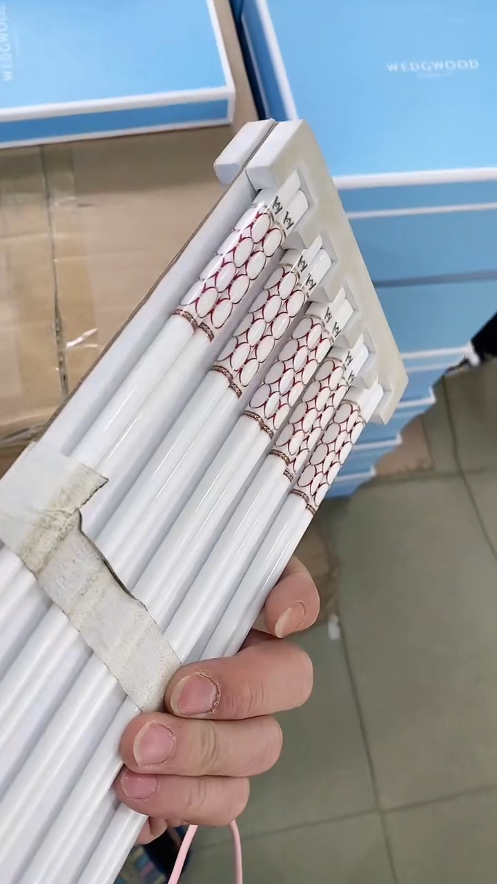 瓷片锅碗瓢盆一件不留@@12