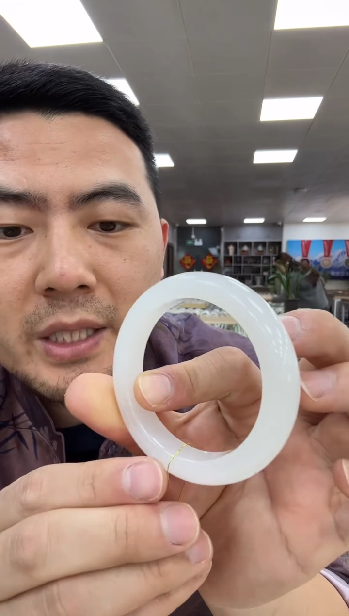 【闪购商品】和田玉手镯未镶嵌54-55  730