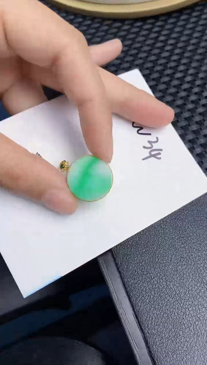 【闪购商品】翡翠颈饰18K金镶嵌000000000