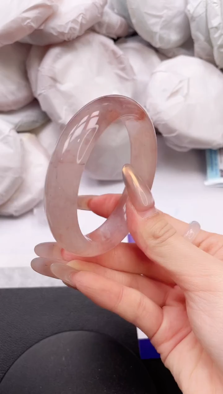 【闪购商品】石英质玉手镯未镶嵌1K672-56