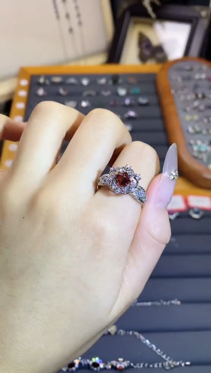 【闪购商品】水晶手链银S925镶嵌AA38